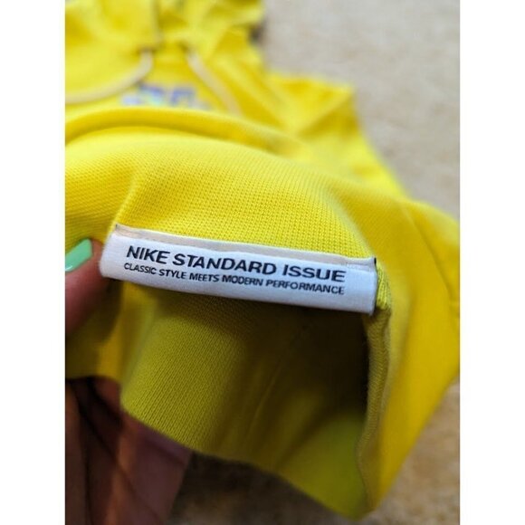 Nike Kyrie Irving Best of What SpongeBob Hoodie Yellow Mens Size Small - Picture 5 of 7